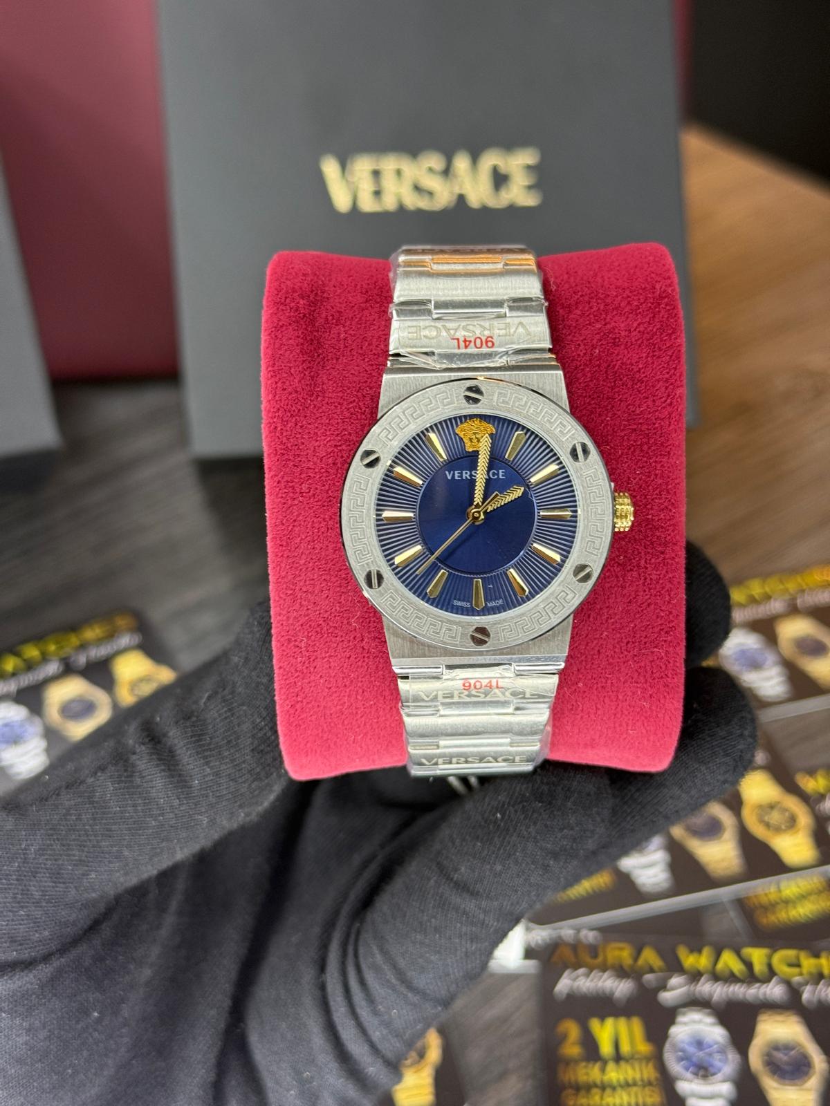 VERSACE